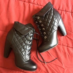 Bamboo Black Thick Heel Boots